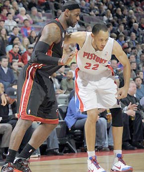 也暴露出赛 也暴露出赛