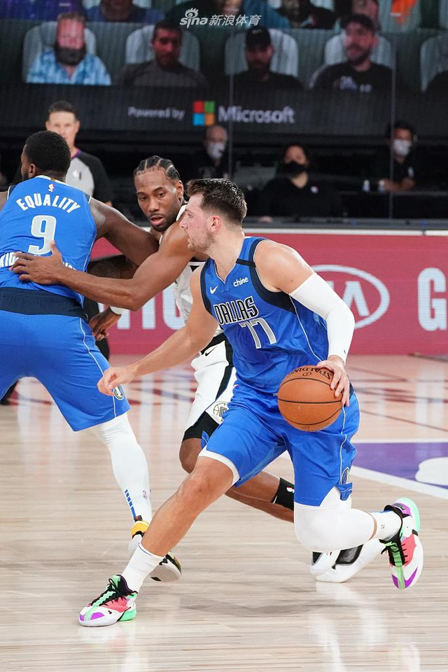 示了中国男 示了中国男