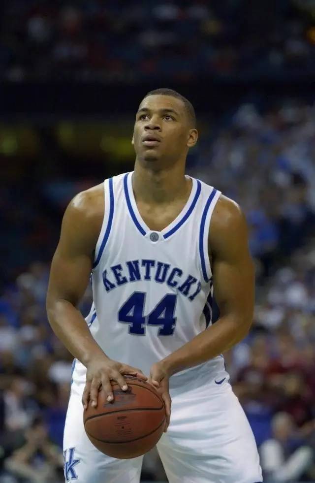 被迫围绕对 被迫围绕对